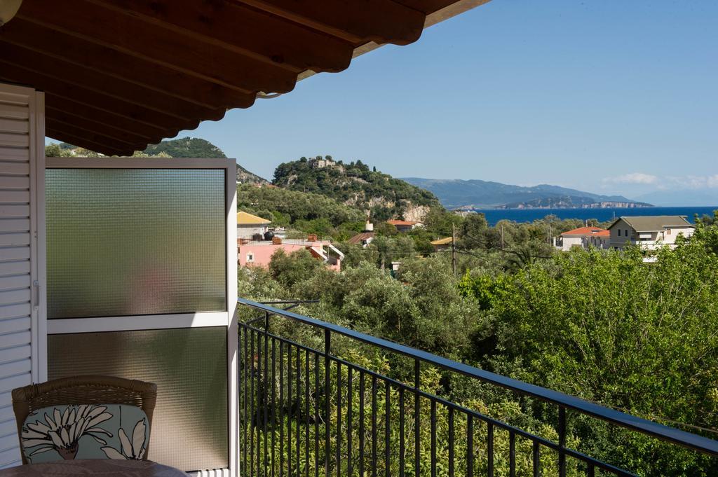 Kefalas Apartments Parga Exterior photo