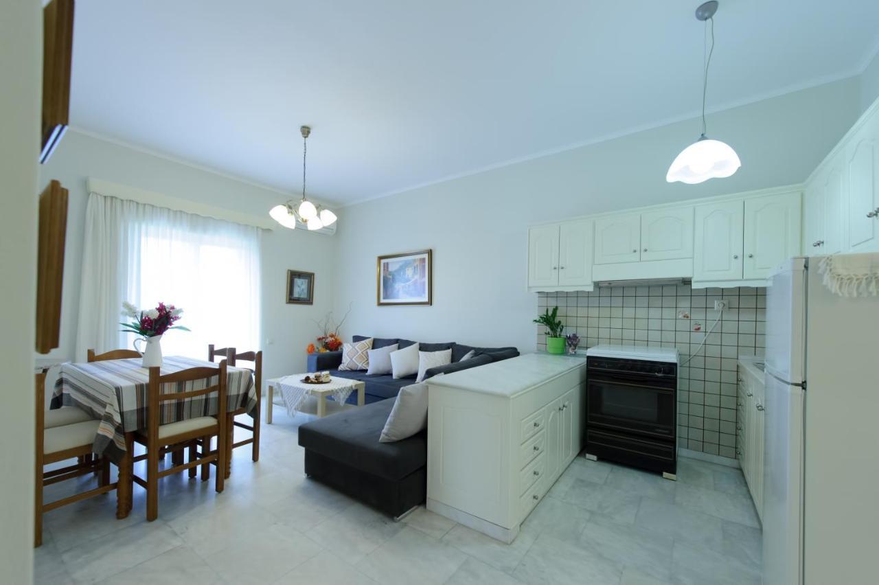 Kefalas Apartments Parga Exterior photo